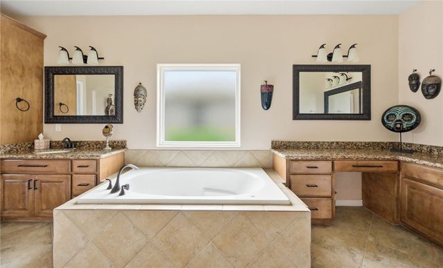 6410 Coronation Dr, Corpus Christi, TX 78414