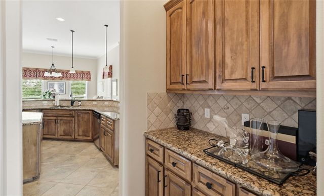 6410 Coronation Dr, Corpus Christi, TX 78414