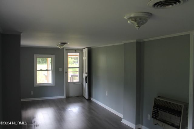 415 & 417 Baldwin Circle, Whiteville, NC 28472