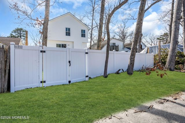 1620 Ewart Road, Forked River, NJ 08731