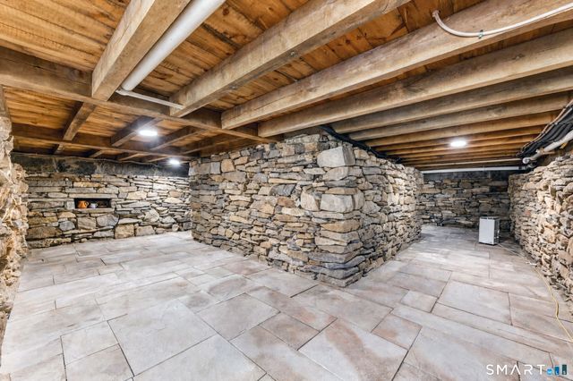 25 Old Turnpike Road, Mansfield, CT 06268