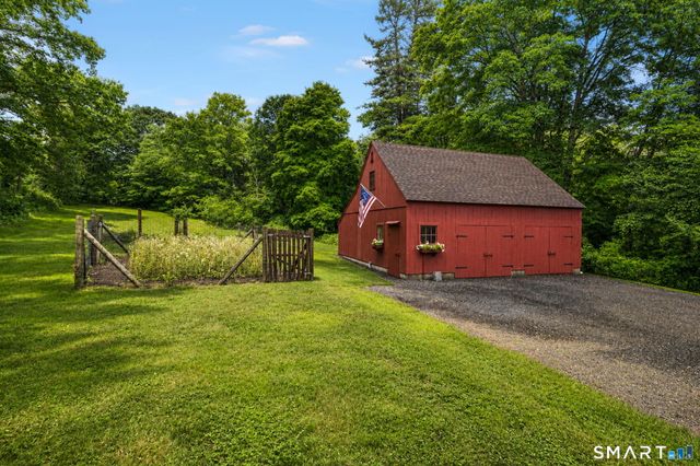 25 Old Turnpike Road, Mansfield, CT 06268