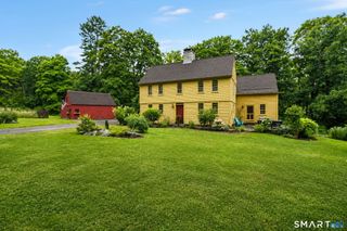 25 Old Turnpike Road, Mansfield, CT 06268