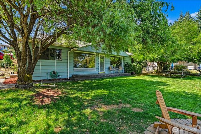 5669 Kitsap Way, Bremerton, WA 98312