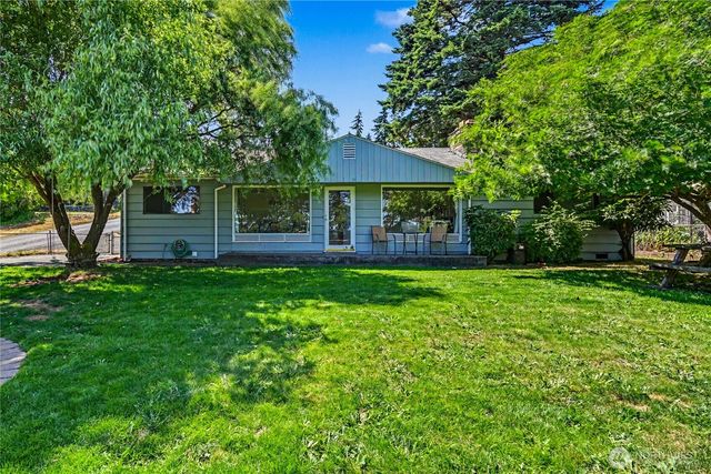 5669 Kitsap Way, Bremerton, WA 98312