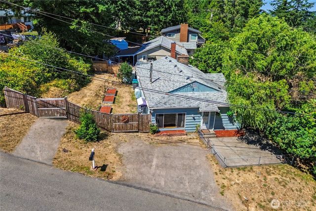 5669 Kitsap Way, Bremerton, WA 98312
