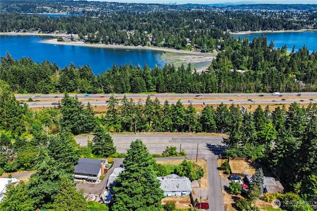 5669 Kitsap Way, Bremerton, WA 98312