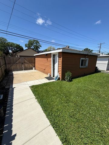 3816 N Pacific Avenue, Chicago, IL 60634