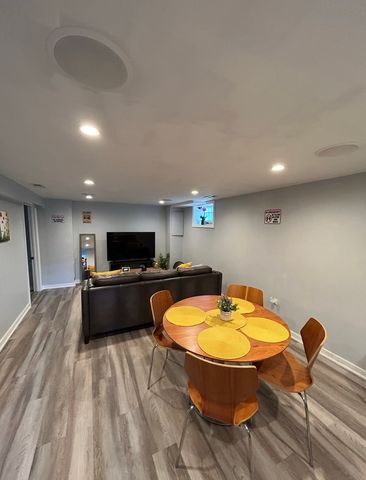 3816 N Pacific Avenue, Chicago, IL 60634