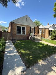 3816 N Pacific Avenue, Chicago, IL 60634