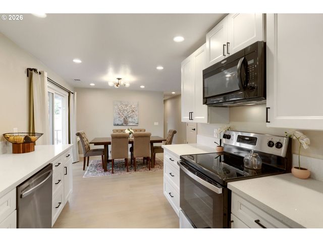 8609 Se 34TH Ave, Milwaukie, OR 97222
