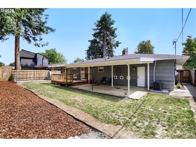 8609 Se 34TH Ave, Milwaukie, OR 97222
