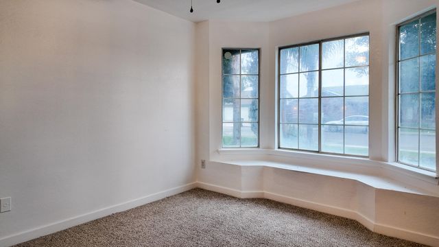 1148 W Orange Avenue, Porterville, CA 93257