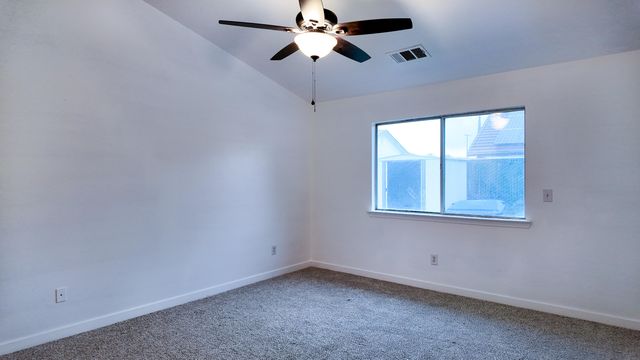 1148 W Orange Avenue, Porterville, CA 93257