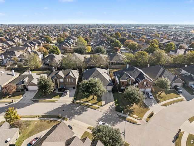 4900 Breezewind Lane, Fort Worth, TX 76123