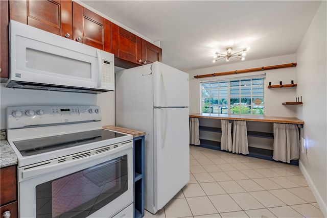 1924 Sunset Drive SW, Vero Beach, FL 32962