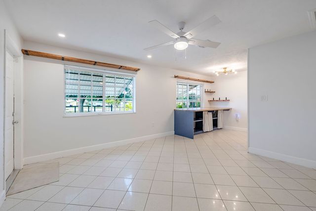 1924 Sunset Drive SW, Vero Beach, FL 32962