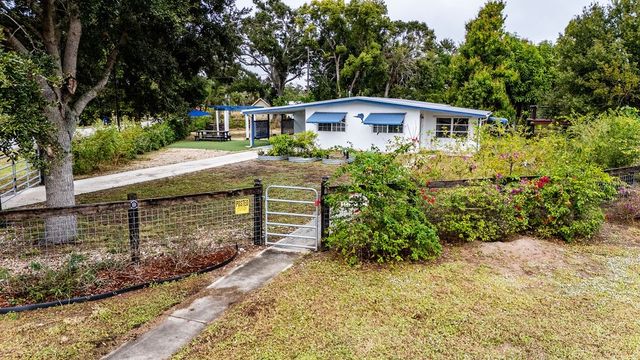 1924 Sunset Drive SW, Vero Beach, FL 32962