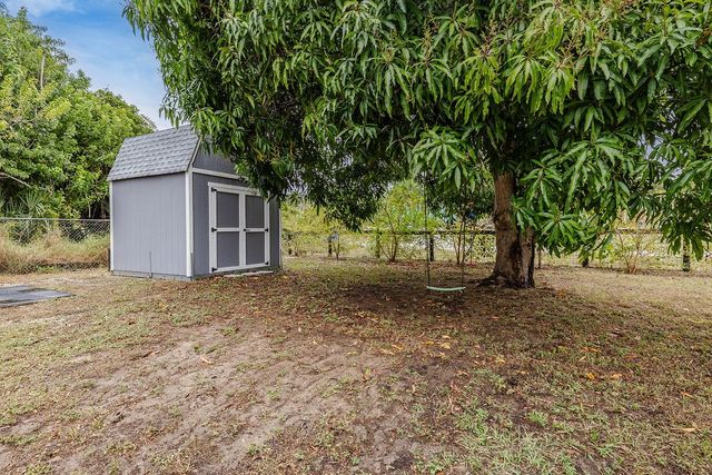 1924 Sunset Drive SW, Vero Beach, FL 32962