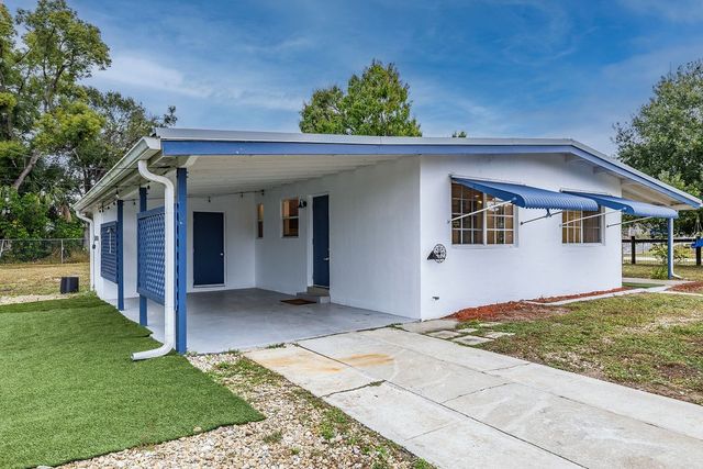 1924 Sunset Drive SW, Vero Beach, FL 32962