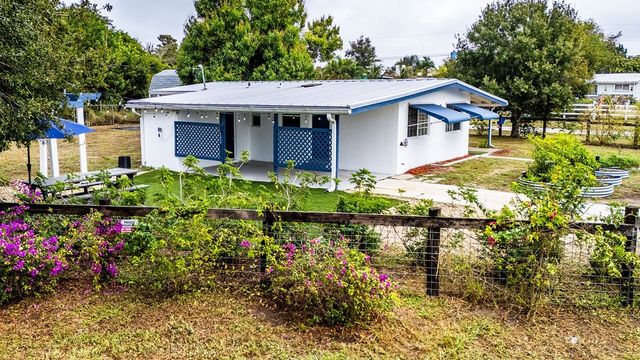 1924 Sunset Drive SW, Vero Beach, FL 32962