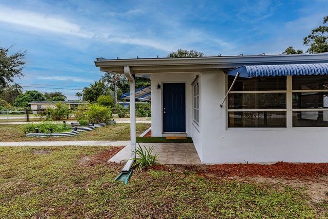 1924 Sunset Drive SW, Vero Beach, FL 32962