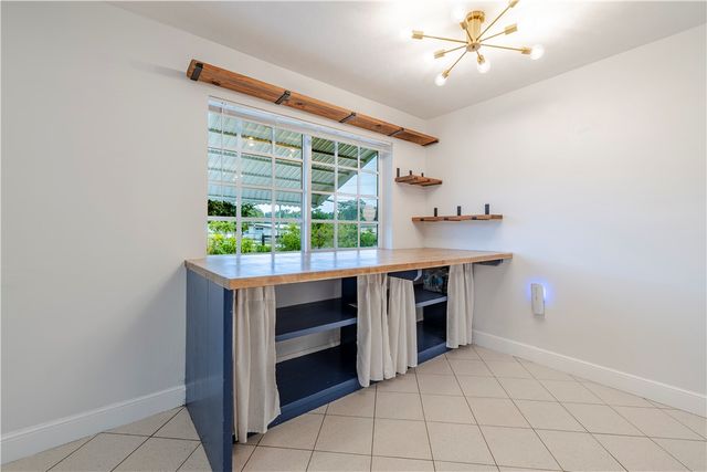 1924 Sunset Drive SW, Vero Beach, FL 32962