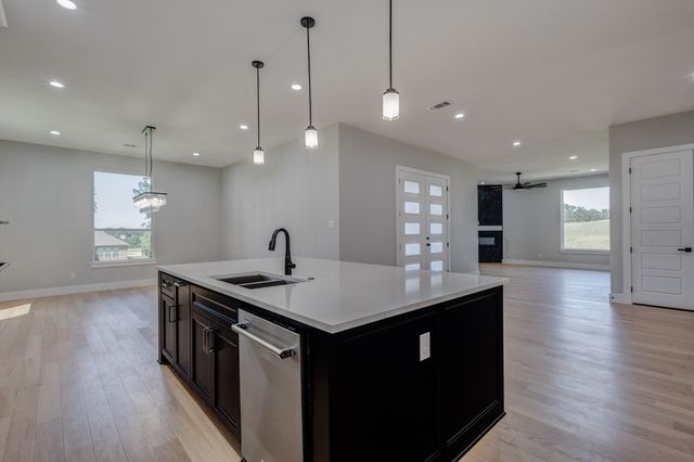 321 El Barco, Corsicana, TX 75109