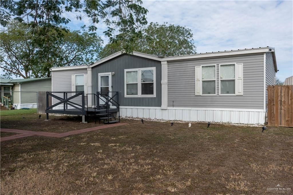 17619 Forest Lane, Combes, TX 78535