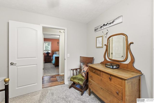 1926 N 93rd Street, Omaha, NE 68114