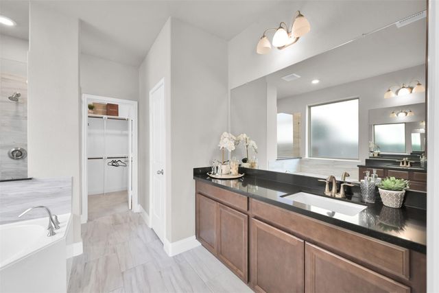 19419 Canter Field Court, Tomball, TX 77377