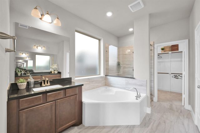 19419 Canter Field Court, Tomball, TX 77377