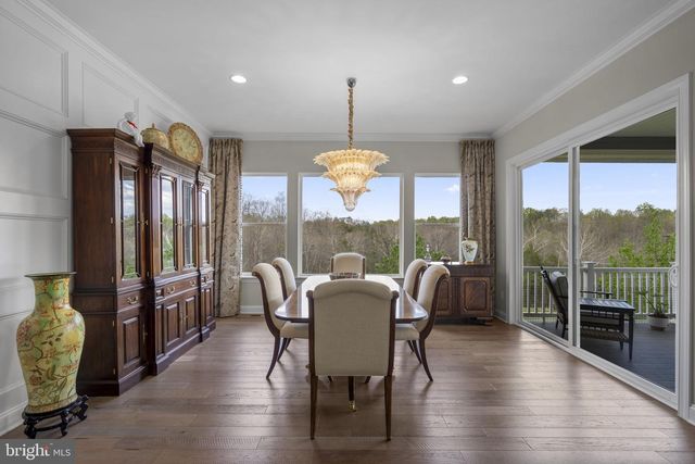 137 MALLARD DR, Lake Frederick, VA 22630