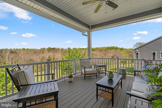 137 MALLARD DR, Lake Frederick, VA 22630