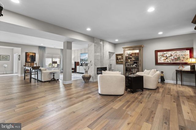 137 MALLARD DR, Lake Frederick, VA 22630