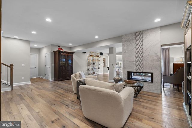 137 MALLARD DR, Lake Frederick, VA 22630