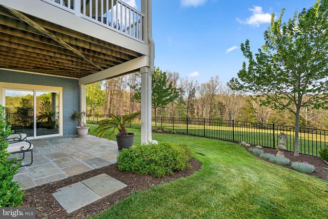 137 MALLARD DR, Lake Frederick, VA 22630