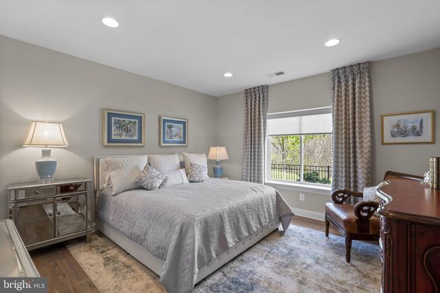 137 MALLARD DR, Lake Frederick, VA 22630