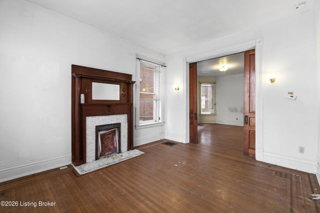 920 Cherokee Rd, Louisville, KY 40204