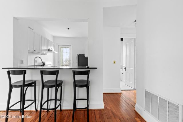 920 Cherokee Rd, Louisville, KY 40204