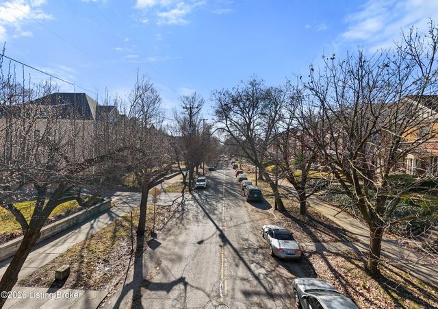 920 Cherokee Rd, Louisville, KY 40204