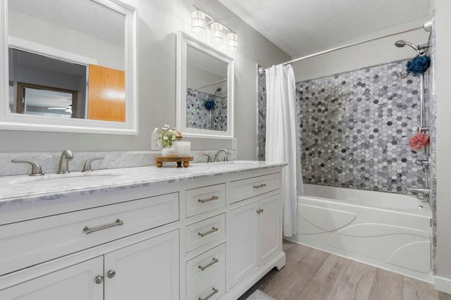 1906 Ironwood, Hudson, WI 54016