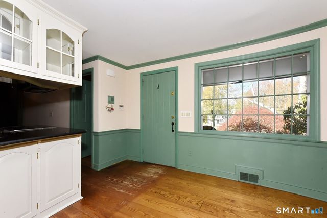 24 Coleman Road, Glastonbury, CT 06033
