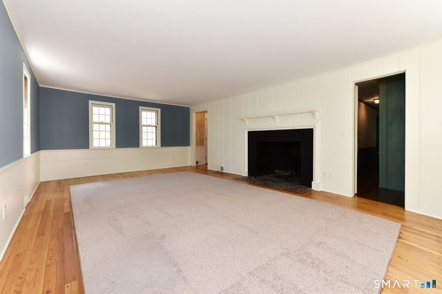 24 Coleman Road, Glastonbury, CT 06033