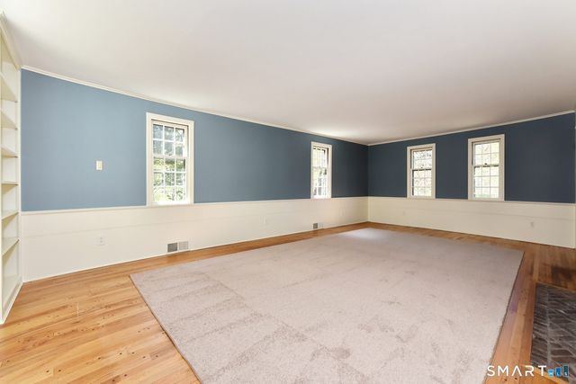 24 Coleman Road, Glastonbury, CT 06033
