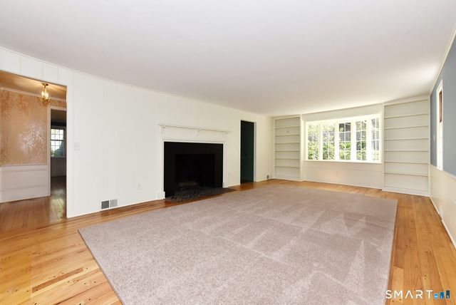 24 Coleman Road, Glastonbury, CT 06033