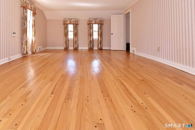 24 Coleman Road, Glastonbury, CT 06033