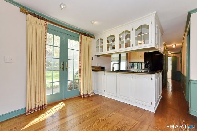 24 Coleman Road, Glastonbury, CT 06033