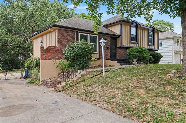 6012 E 107th Terrace, Kansas City, MO 64134