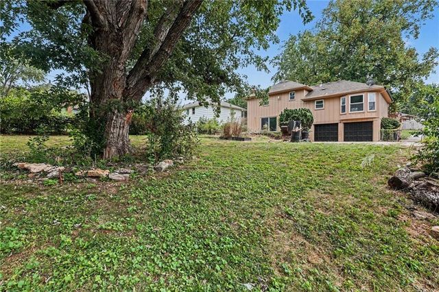 6012 E 107th Terrace, Kansas City, MO 64134